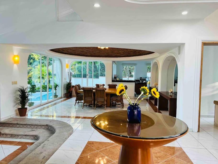 Villa Martha Garza Blanca - Heated Pool, Chef & Full Staff Included Puerto Vallarta Luaran gambar